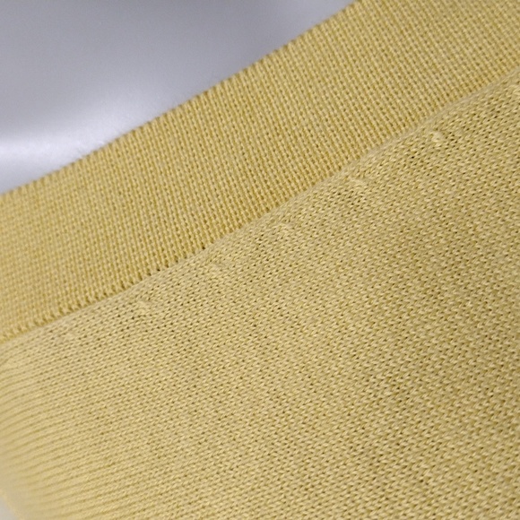 Buttoned Down light yellow cotton cardigan. Medium - Picture 9 of 11